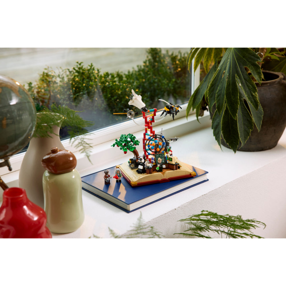 LEGO®Ideas: La Evolución De Stem (21355)_010