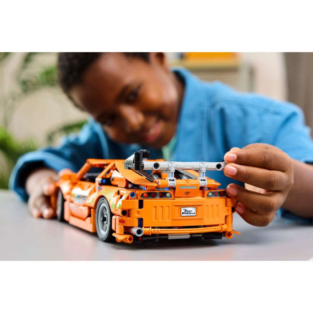 LEGO®Technic: Fast And Furious Toyota Supra Mk4 (42204)_011
