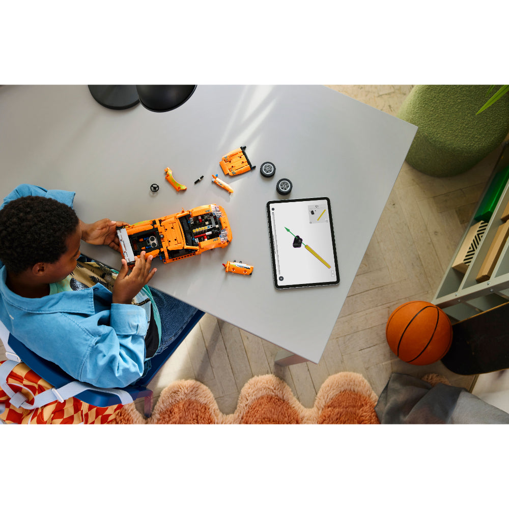 LEGO®Technic: Fast And Furious Toyota Supra Mk4 (42204)_009