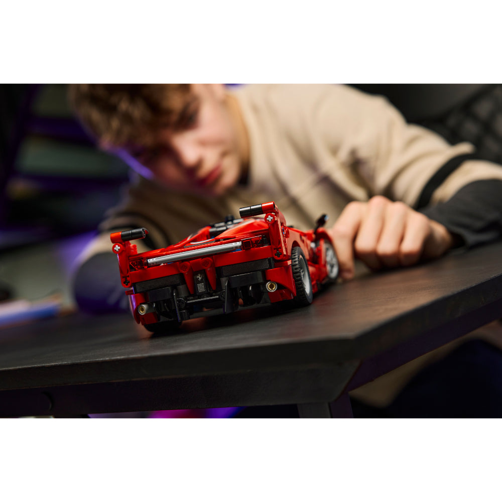 LEGO®Technic: Ferrari Fxx K (42212)_010