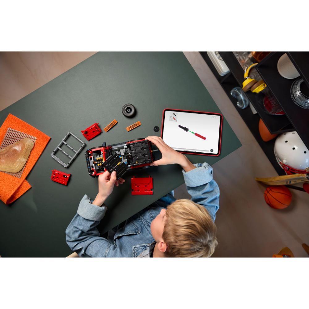 LEGO®Technic: Camioneta Ford Bronco (42213)