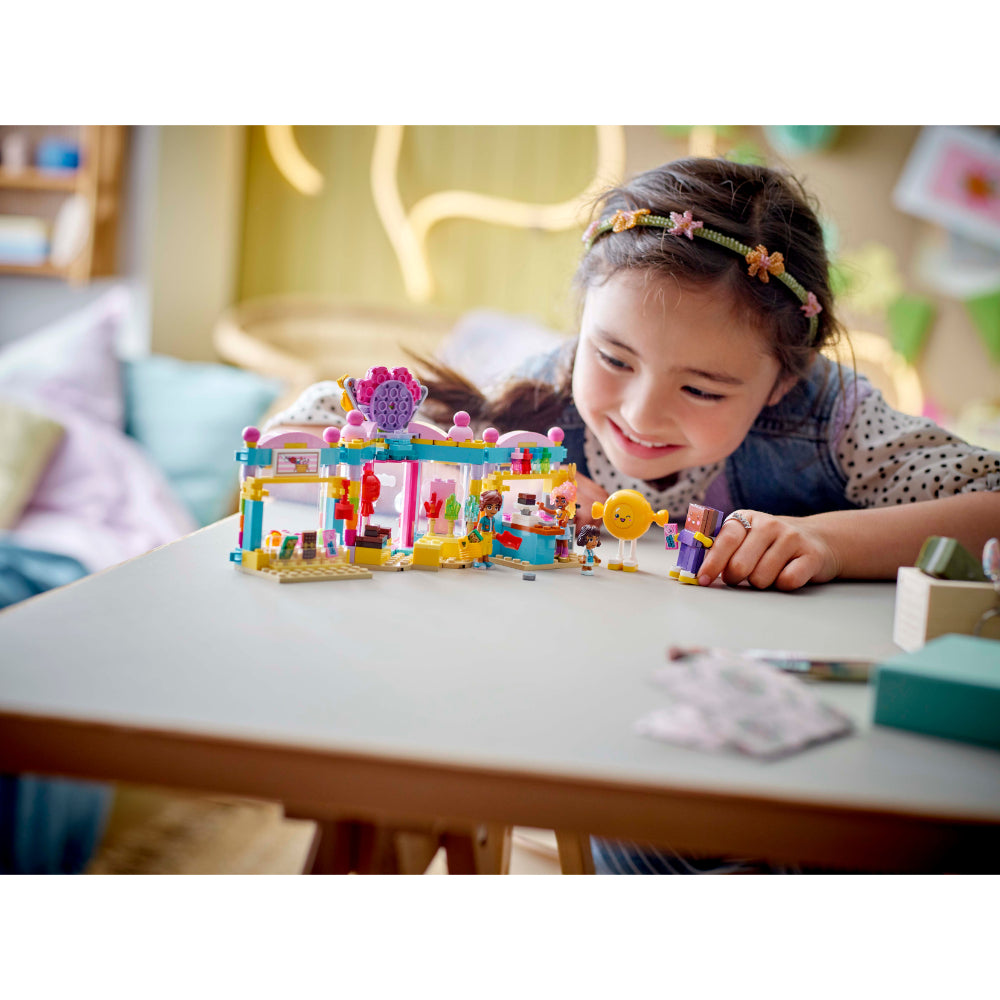 LEGO®Friends: Tienda De Golosinas De Heartlake City (42649)_009