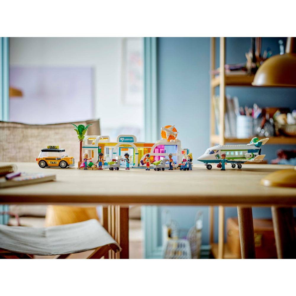 LEGO®Friends: Avión Y Aeropuerto De Heartlake City (42656)_013