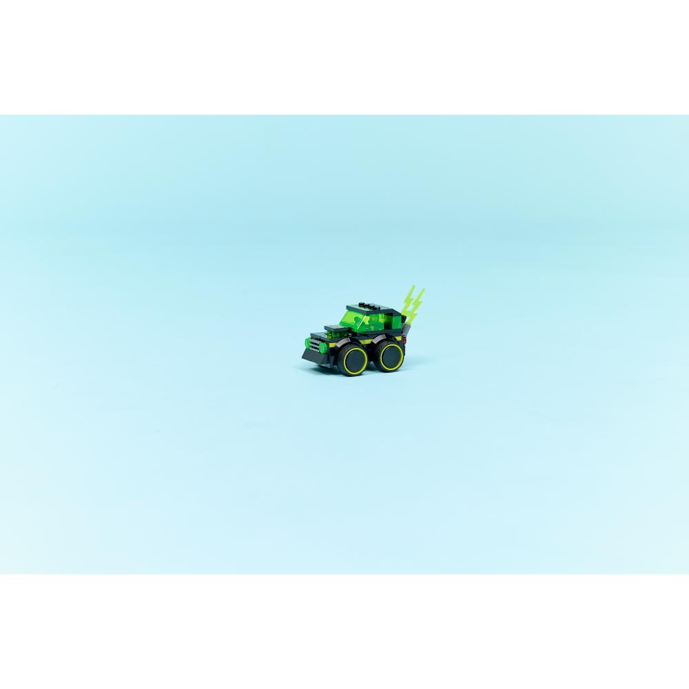 VEHÍCULOS: AUTO DE CARRERAS DE VIDEOJUEGO
