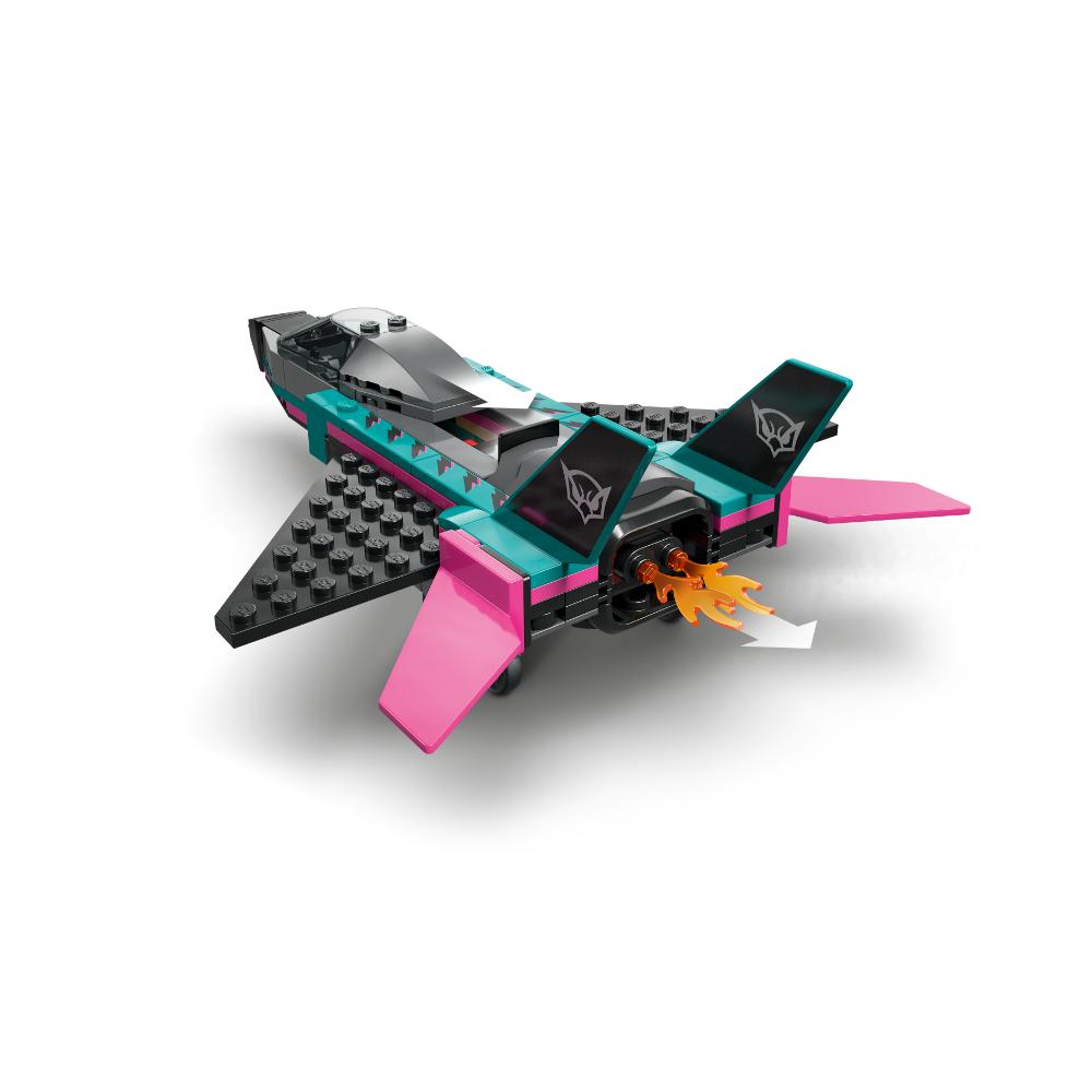 JET VS. AUTO