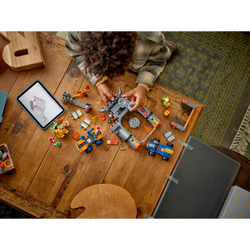 LEGO®Super Mario: Mario Kart™ – Castillo De Bowser (72039)_009