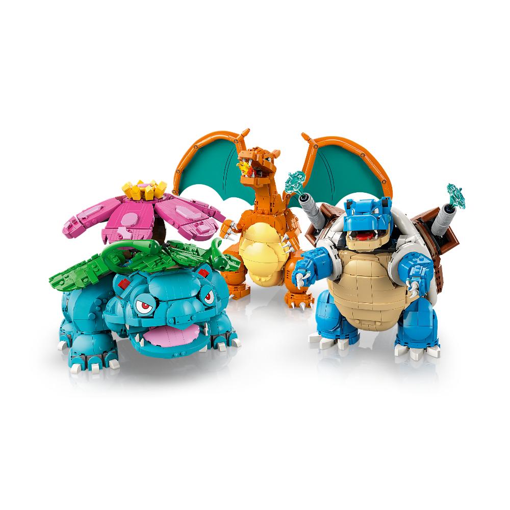 VENUSAUR, CHARIZARD Y BLASTOISE