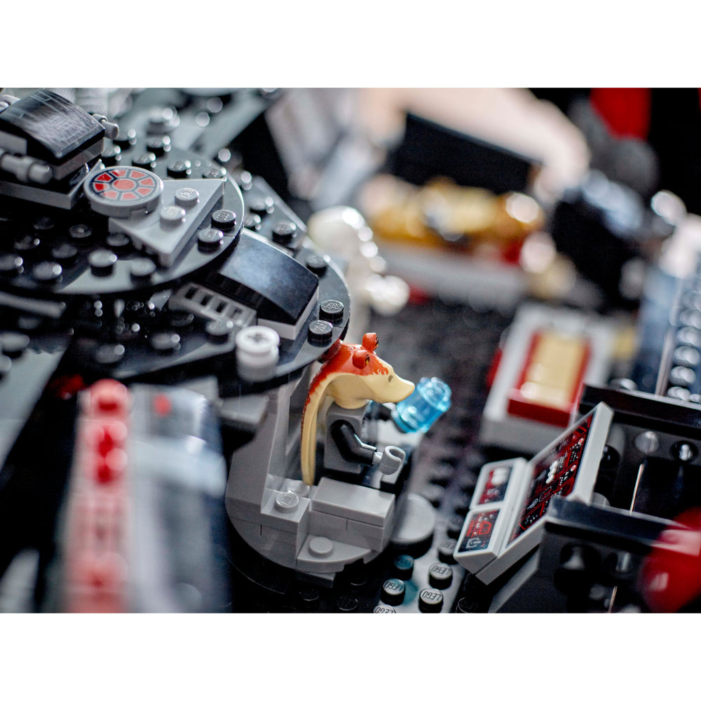 LEGO® Star Wars™: Halcón Oscuro (75389)_017