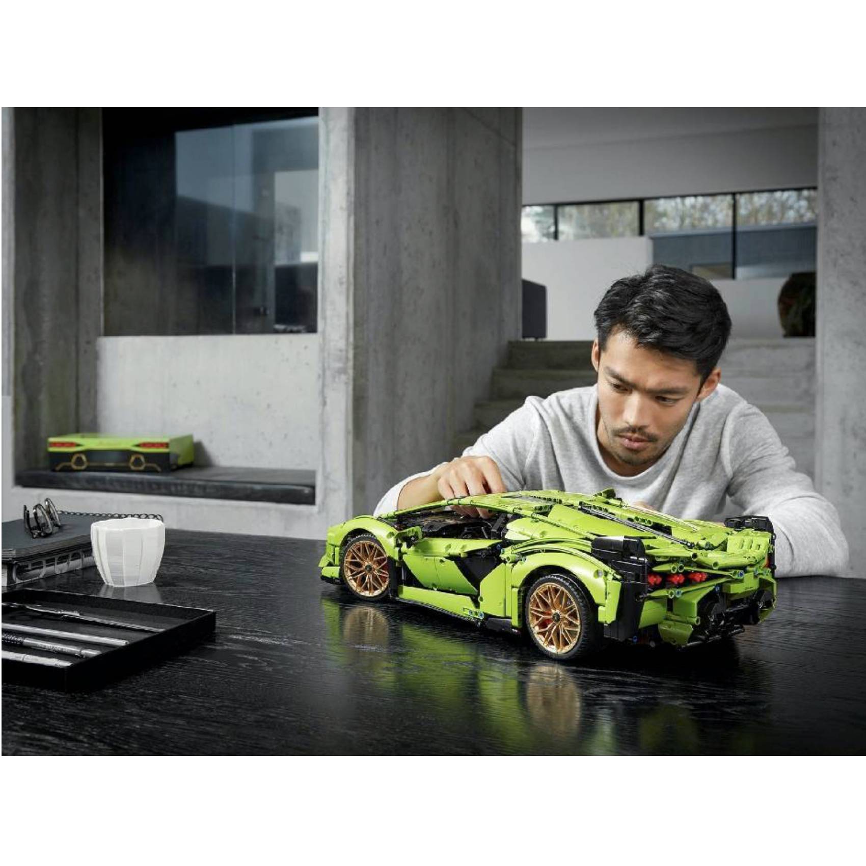 LEGO® Technic™ Lamborghini Sián FKP 37 (42115)