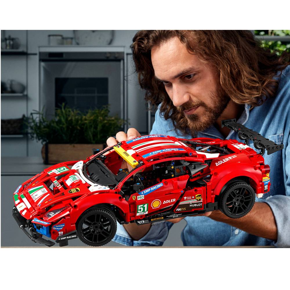 LEGO® Technic™ Ferrari 488 Gte “Af Corse #51” (42125)