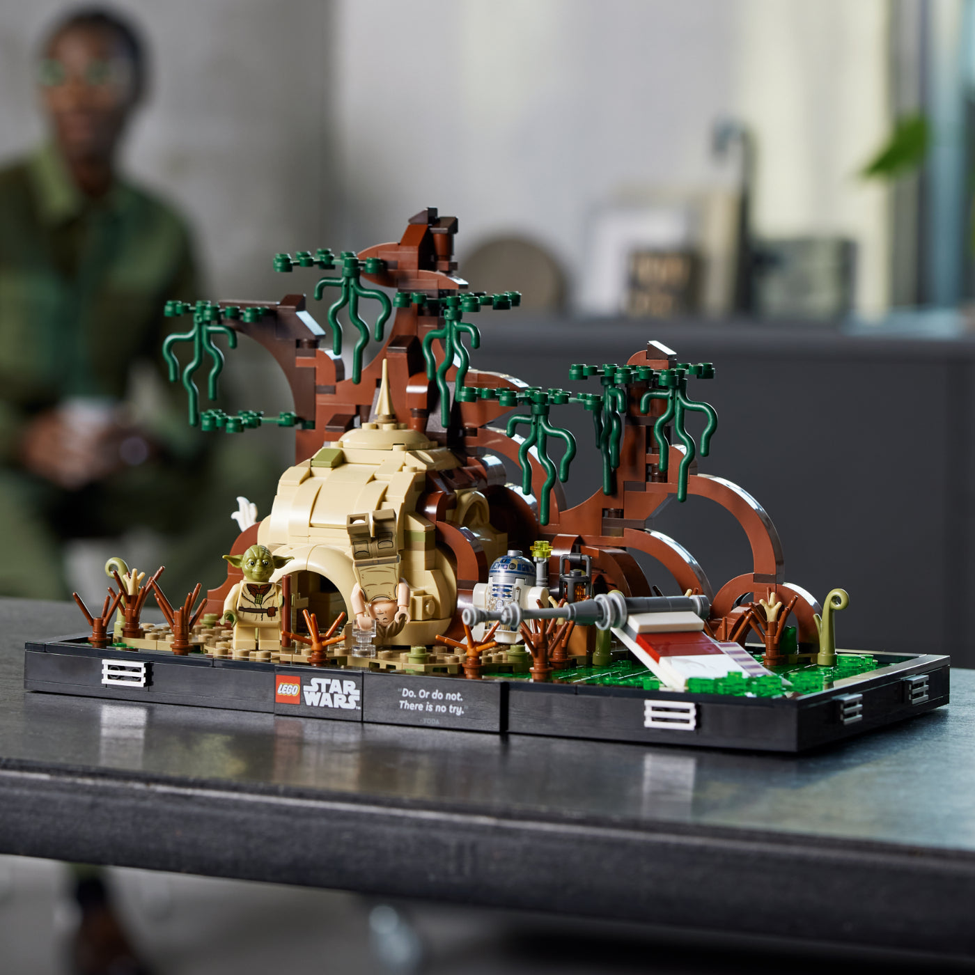 LEGO® Star Wars Diorama: Entrenamiento Jedi™ en Dagobah™ (75330)