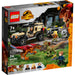 Vive la aventura de Jurassic World Dominion con el set LEGO® Pyroraptor y Dilophosaurus Transport (76951). Construye el vehículo todoterreno con remolque desmontable y jaula para dinosaurios, y juega con minifiguras de Ian Malcolm, la Dra. Ellie Sattler y un guardia. Incluye figuras de Pyroraptor y Dilophosaurus posables para recrear escenas llenas de acción y aventuras creativas. Perfecto para niños a partir de 7 años.